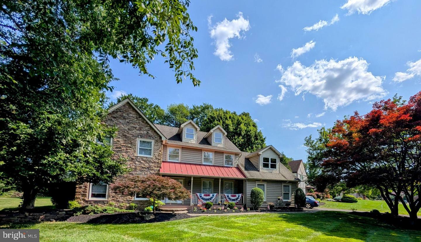 Property Photo: 1495 Estate Lane PA 18966