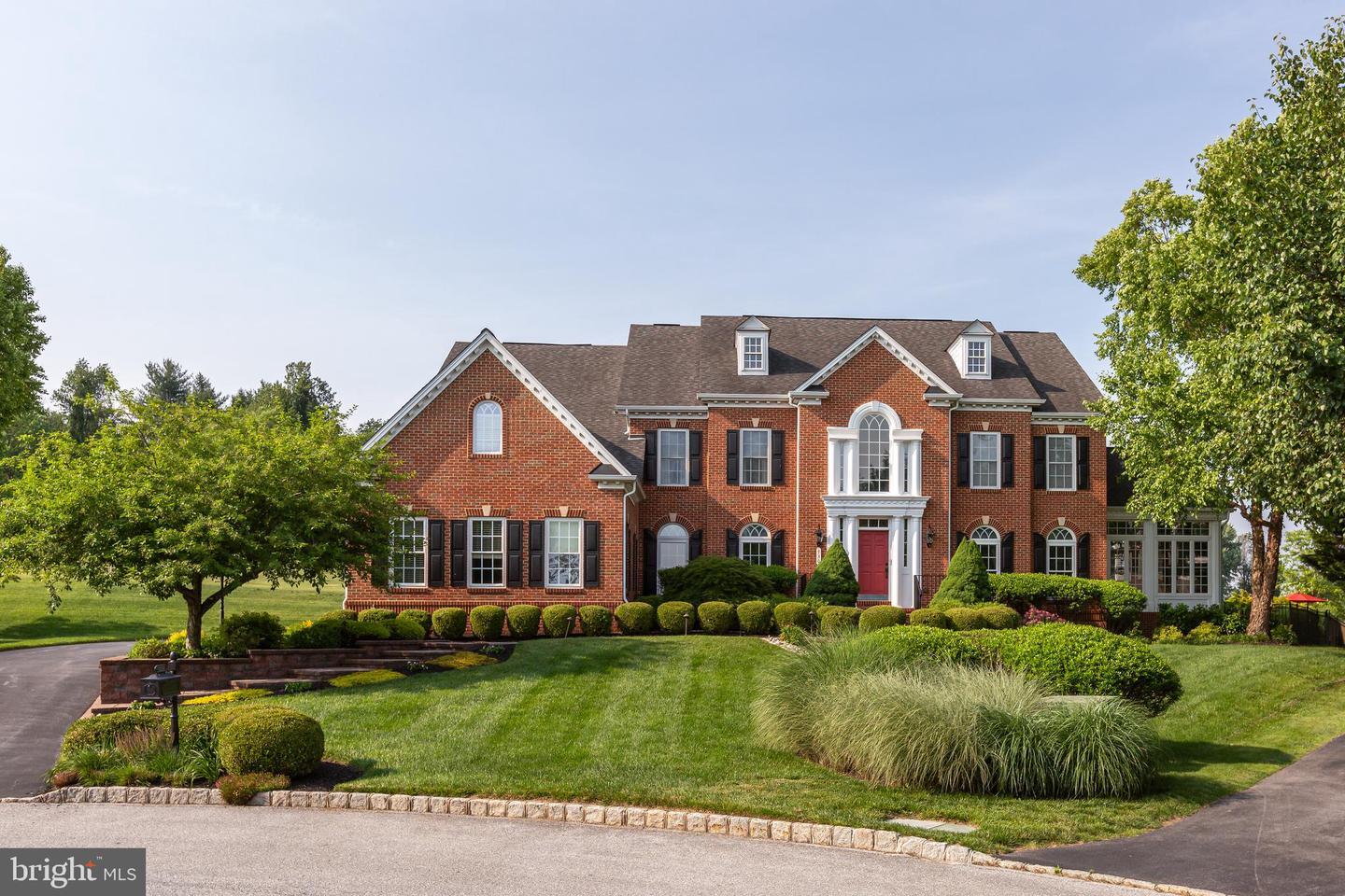 Property Photo:  730 Shagbark Drive  PA 19382 