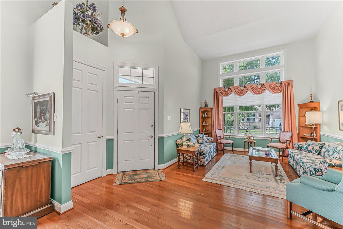 Property Photo: 41 Thayer Way PA 19460