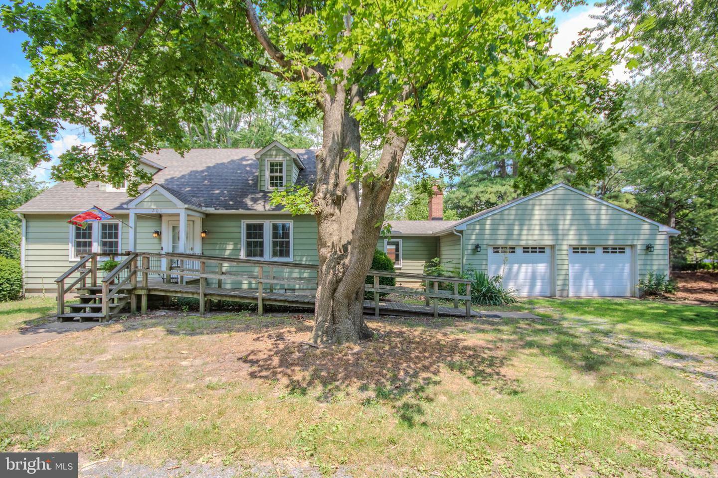 Property Photo: 201 Louise Avenue MD 21804