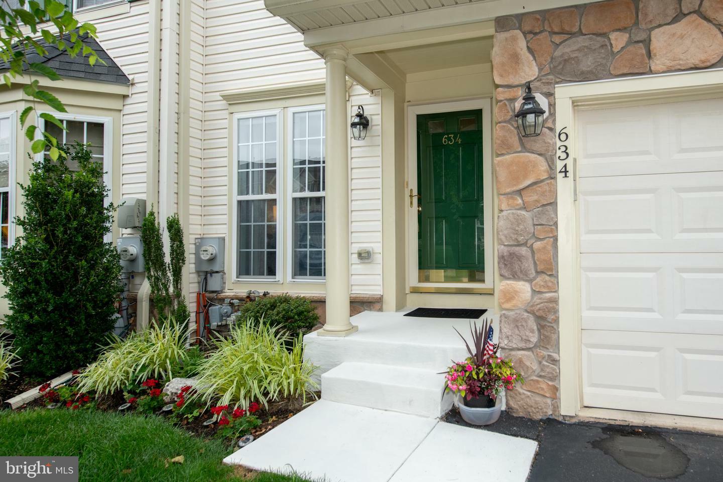 Property Photo: 634 Tulip Drive PA 18976