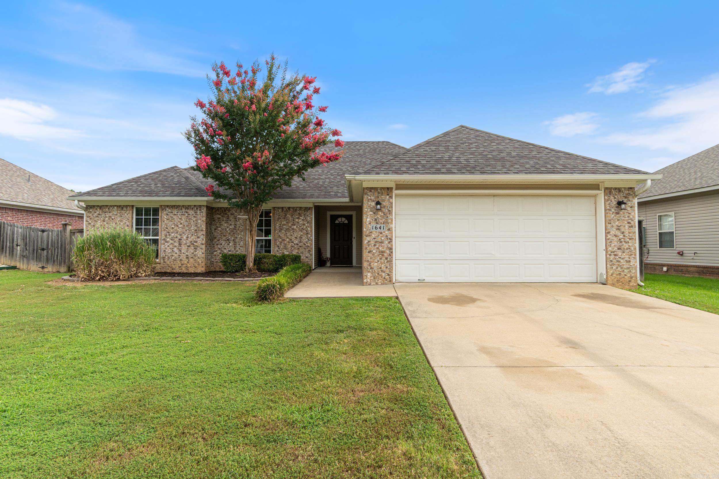 1641 White Oak Circle  Benton AR 72019 photo
