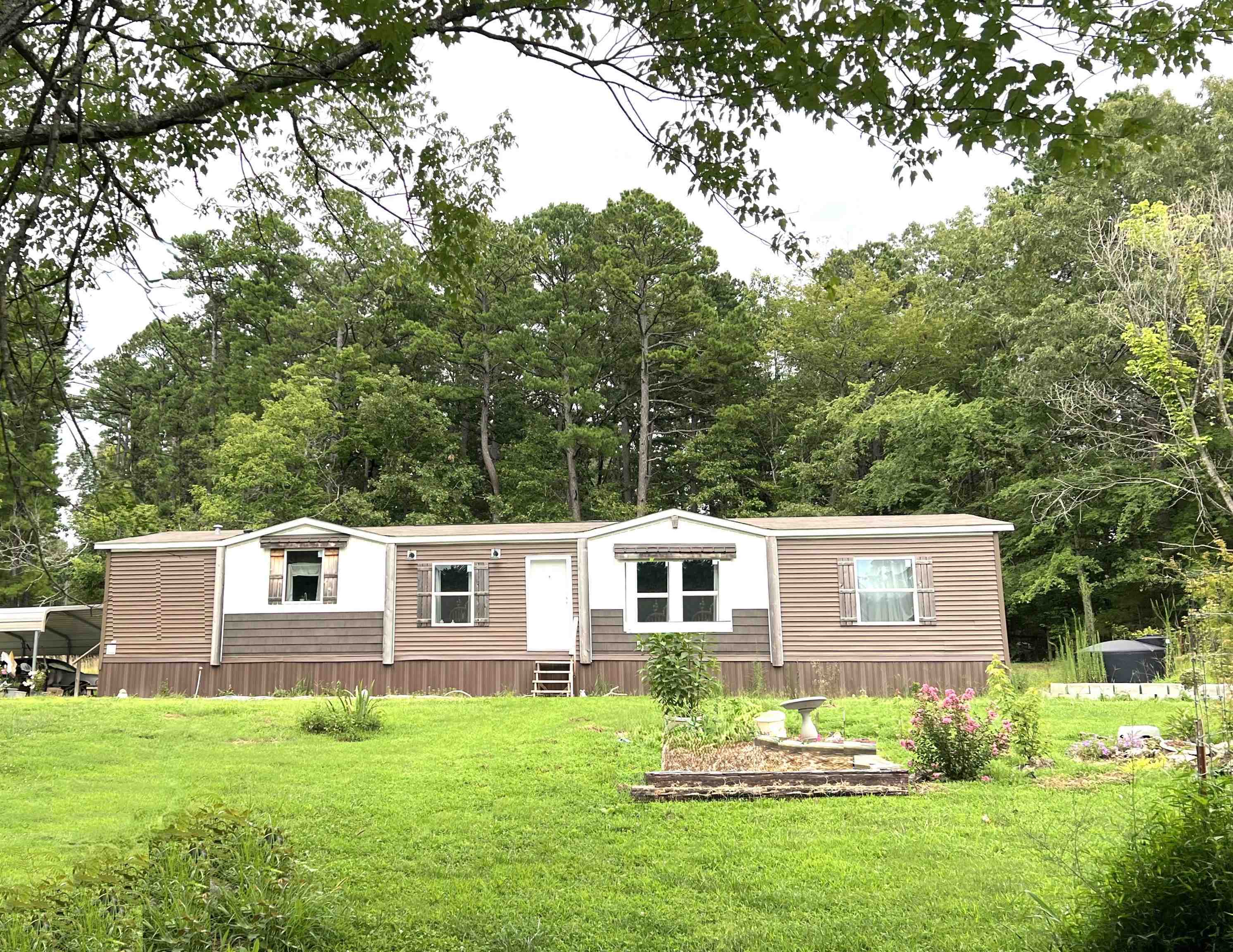 21119 N Hwy 5  Mountain View AR 72560 photo