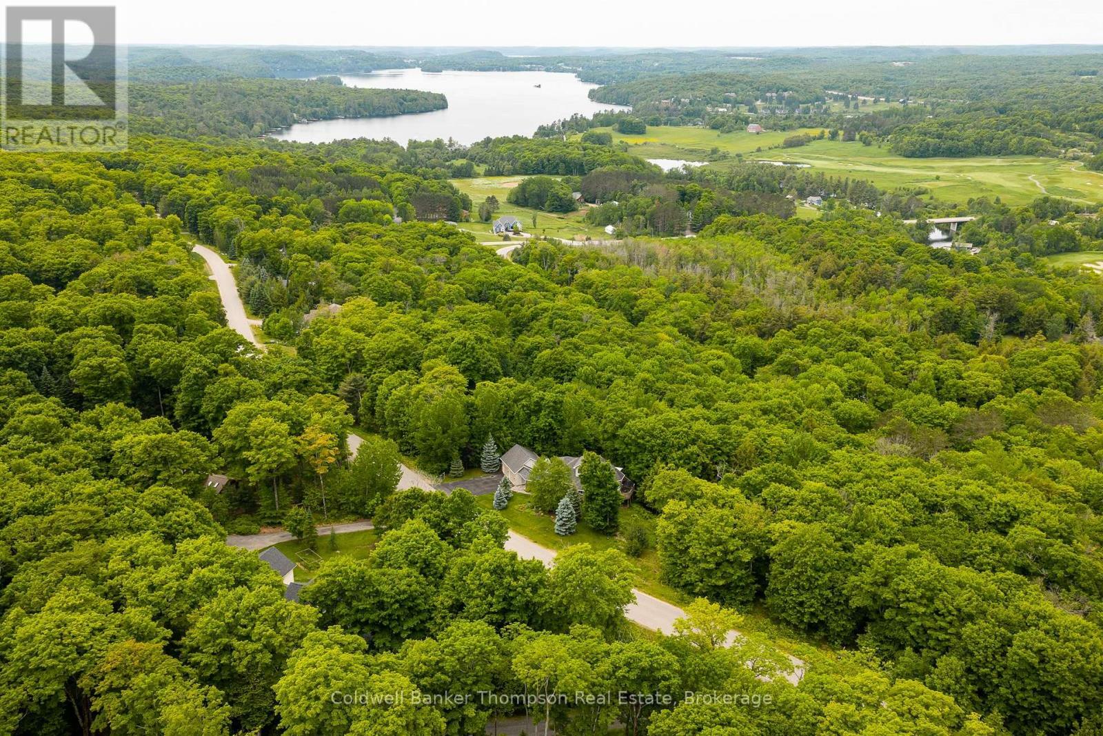 Property Photo: 30 Deerfoot Trail ON P1H 0A6
