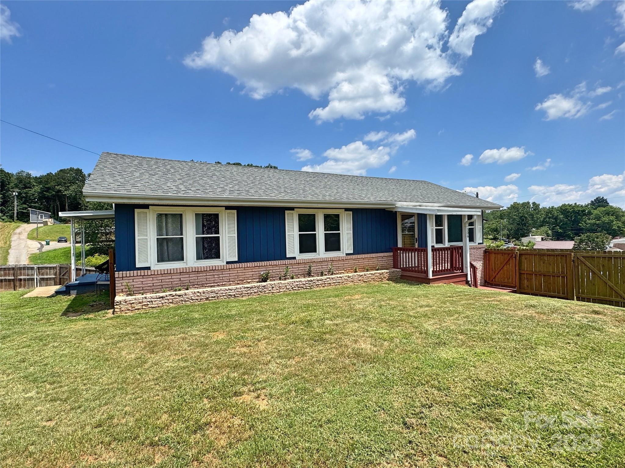 Property Photo: 506 Gorman Bridge Road NC 28806