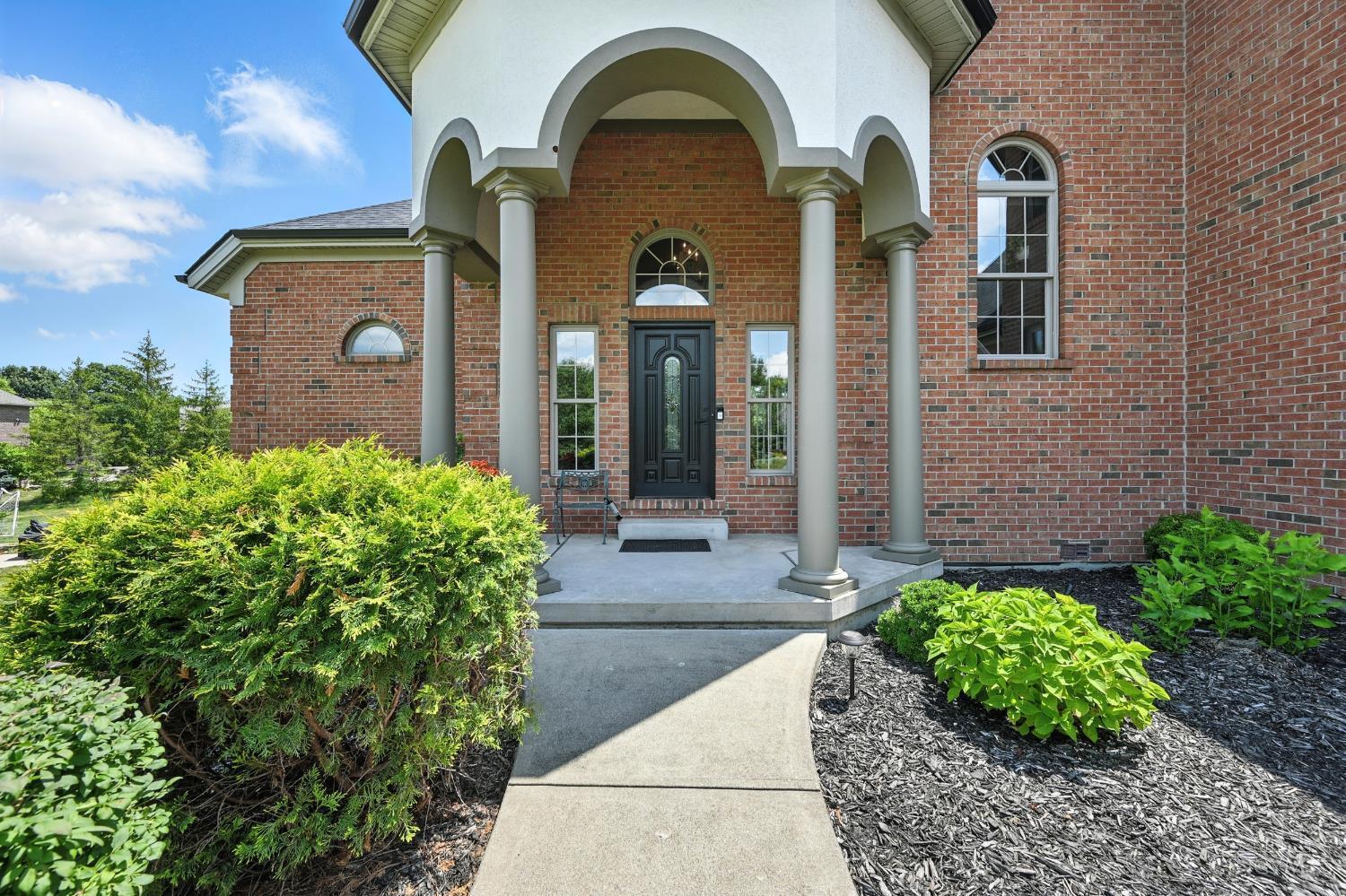 Property Photo: 7066 Hearthside Court OH 45011