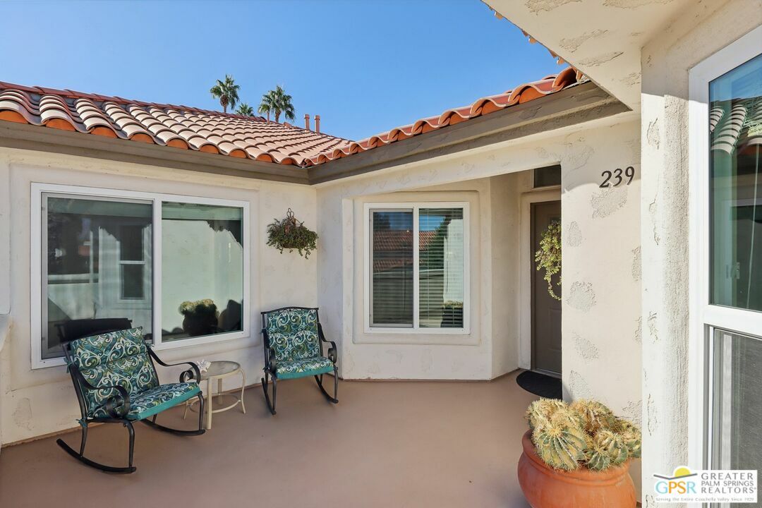 Property Photo: 239 E Vista Royale Cir CA 92211