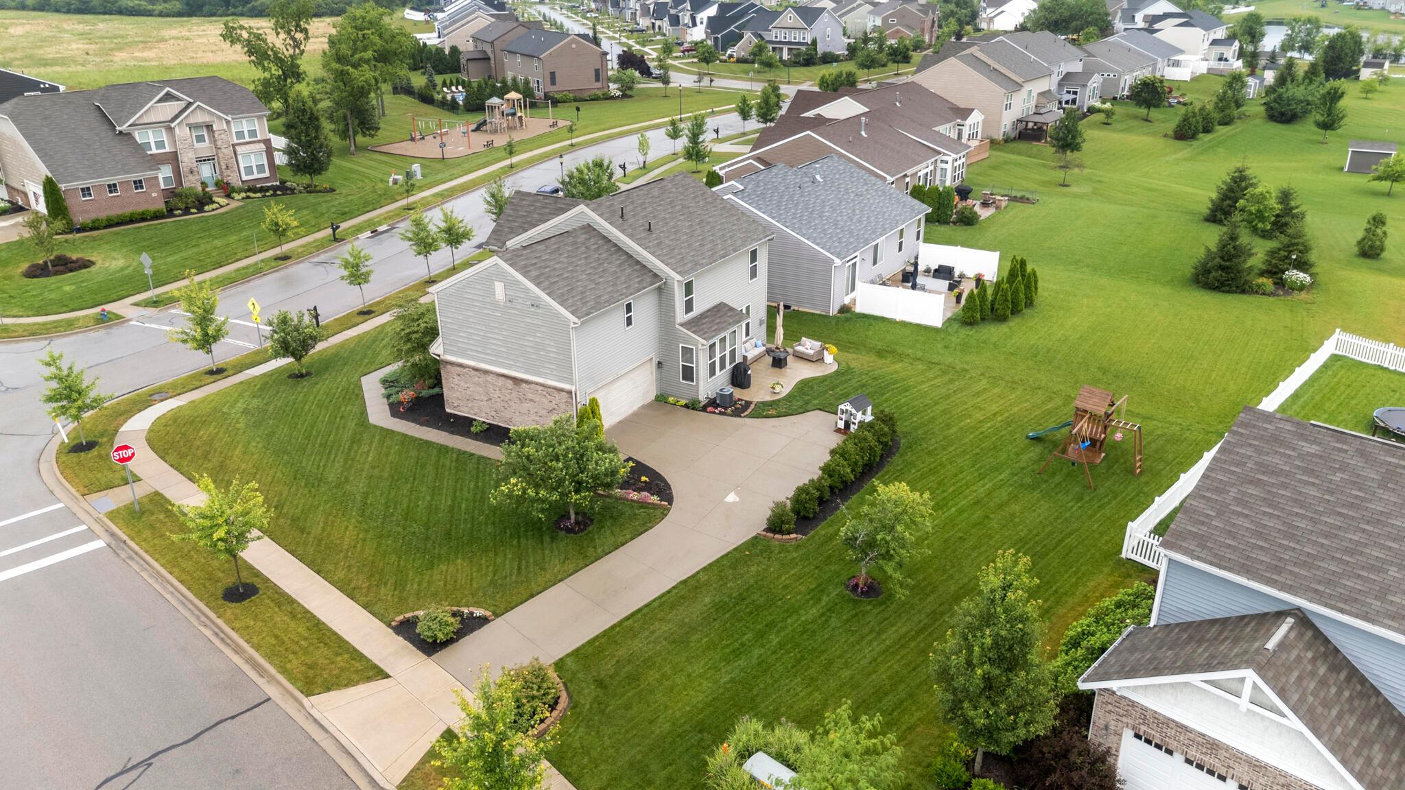 Property Photo: 1488 Adena Point Drive OH 43040
