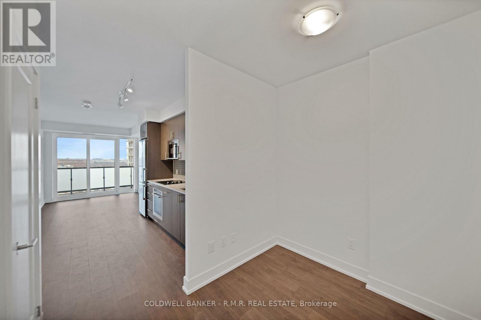 Property Photo: 2550 Simcoe Street North 2312 ON L1L 0R5
