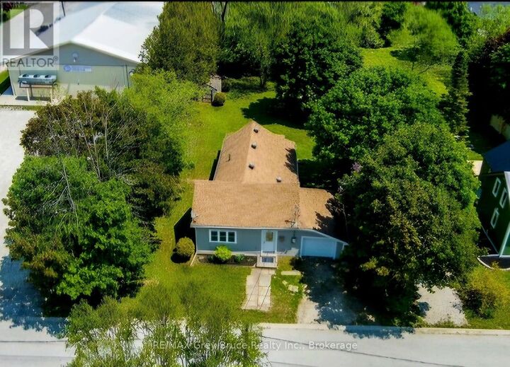 523 Tyson Street  South Bruce Peninsula ON N0H 2T0 photo