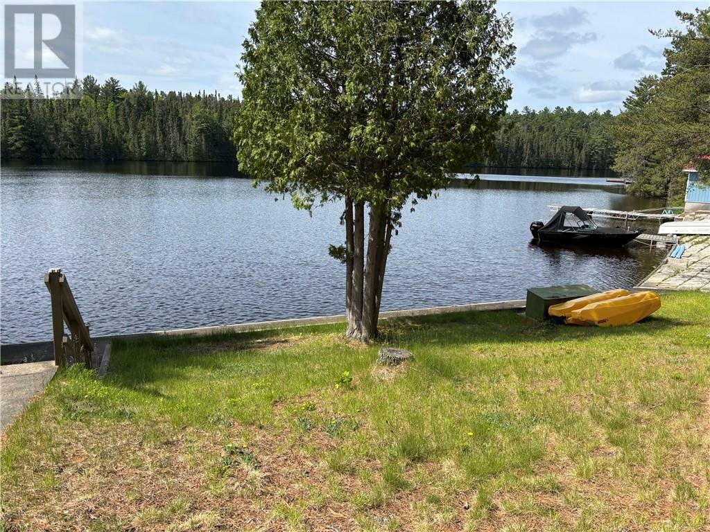 Photo de la propriété: Pin-733190078 Onaping Lake ON P0M 1J0