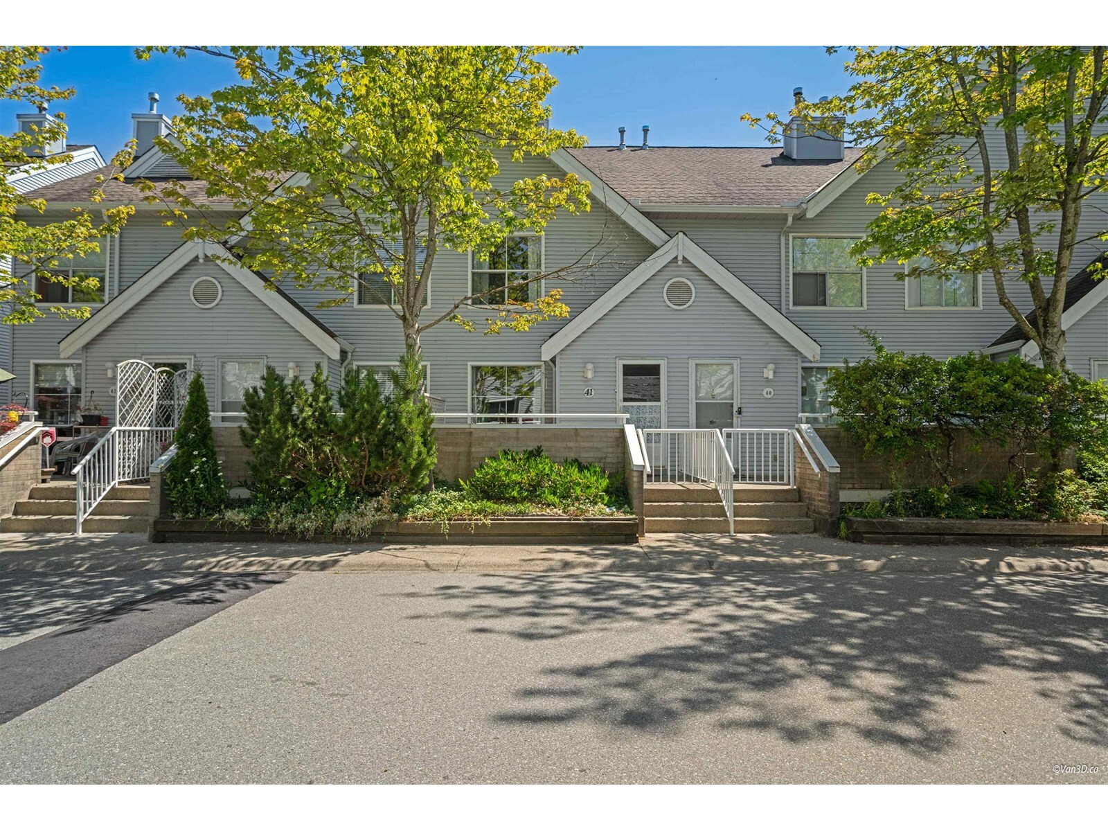 Property Photo:  13706 74 41  BC V3W 1K3 