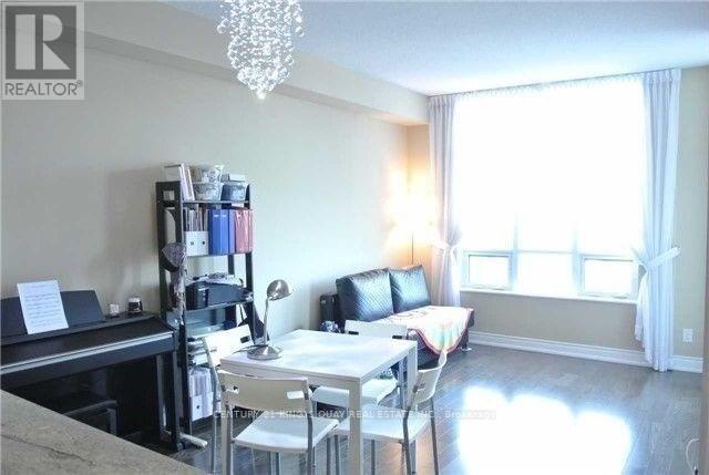 Property Photo: 20 Bloorview Place 614 ON M2J 0A6