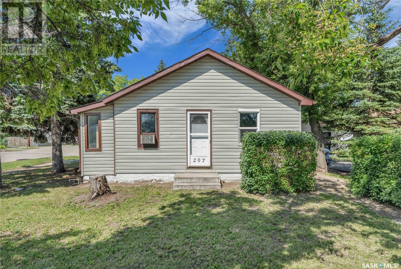 Property Photo: 207 3rd Street SK S0K 1E0