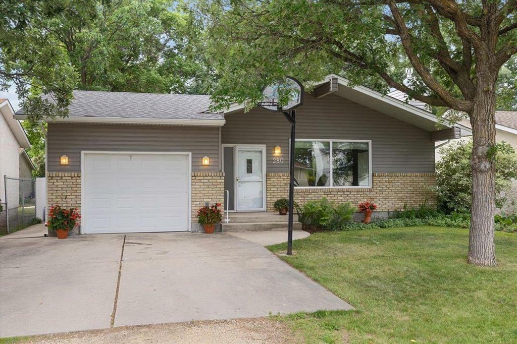 280 Glenway Avenue  Winnipeg MB R2G 1H2 photo