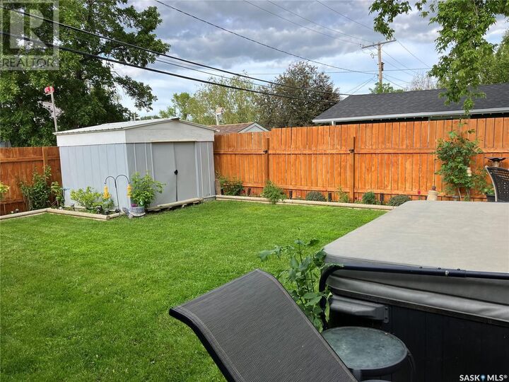 Property Photo: 215 4th Avenue E SK S0H 0B0