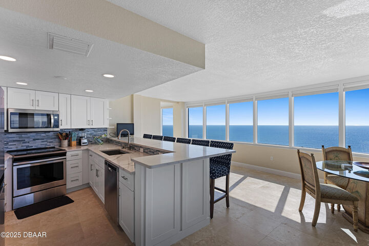 Property Photo:  2625 S Atlantic Avenue  FL 32118 