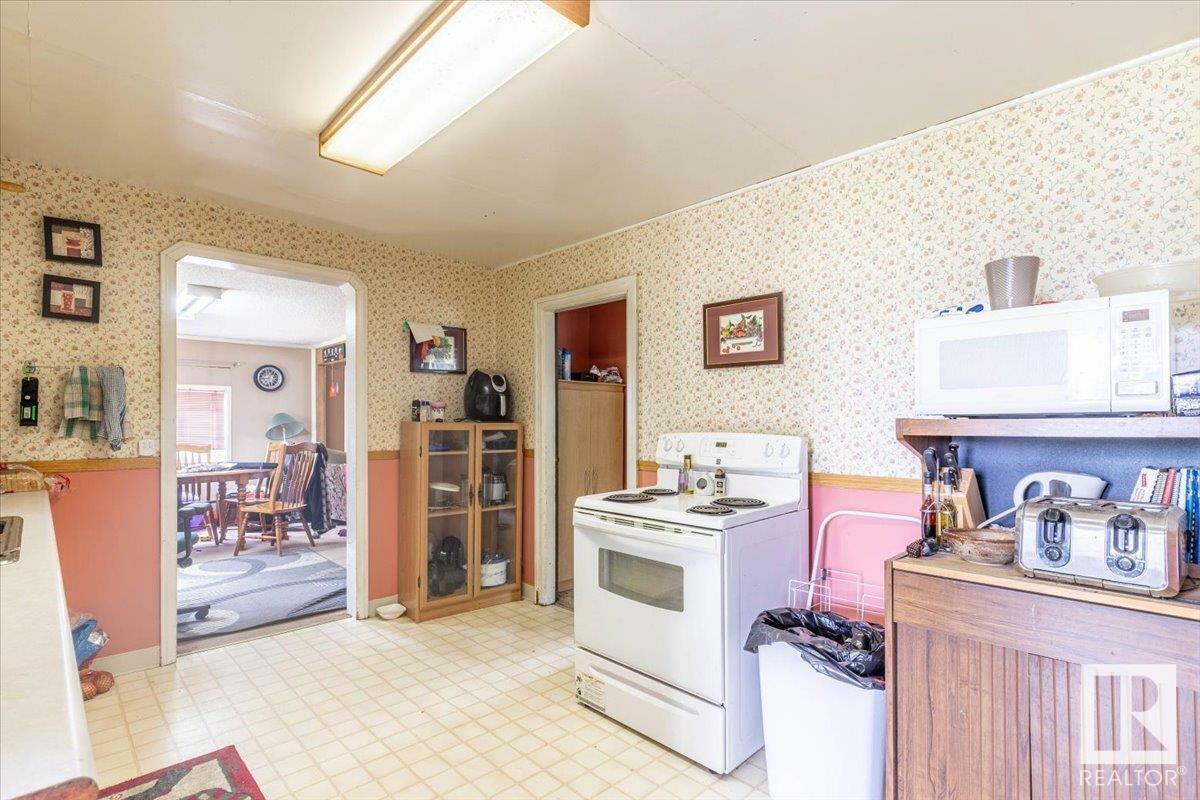 Property Photo: 48539 Rge Road 275 AB T0C 0V0