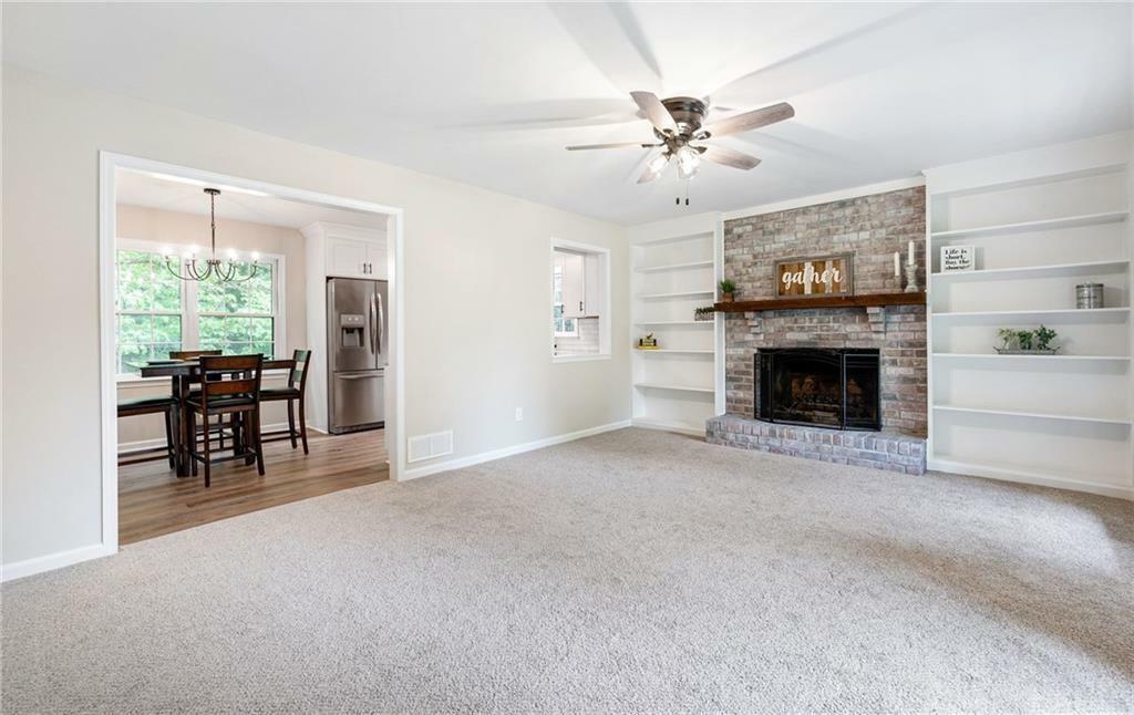 Property Photo: 504 Hanover Court GA 30188