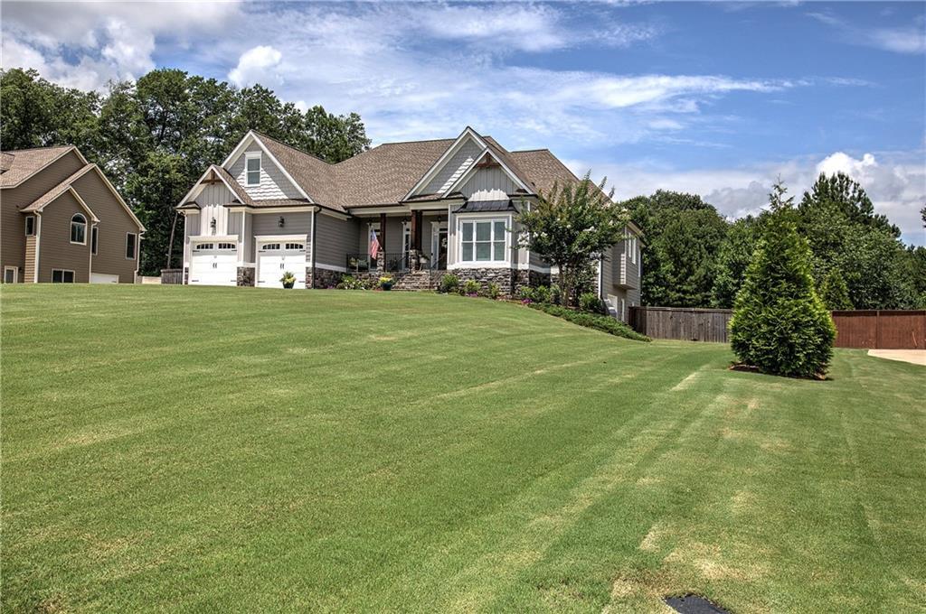 Property Photo: 33 River Birch Drive GA 30145
