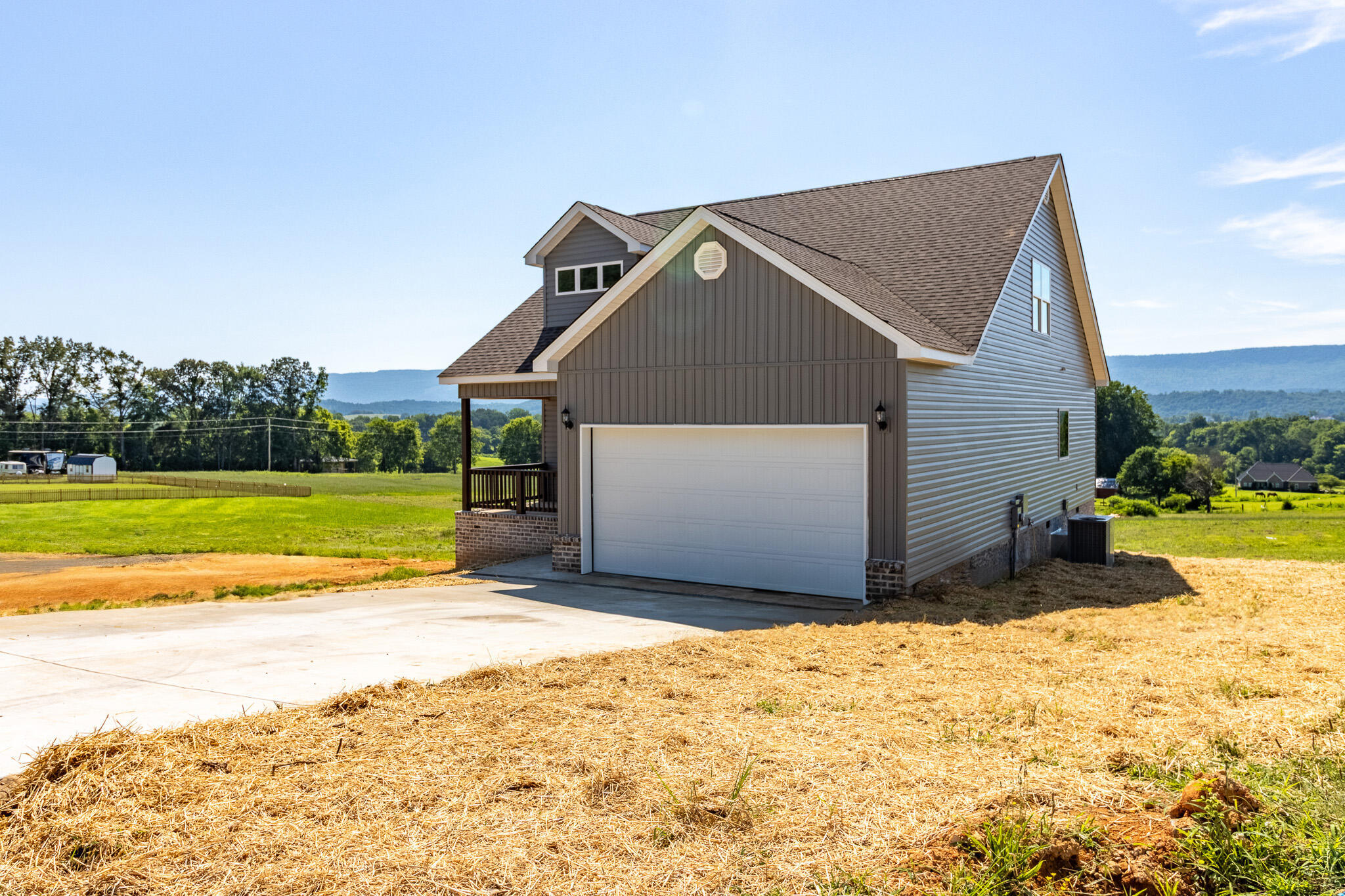 Property Photo: 91 Lightning Lane TN 37327