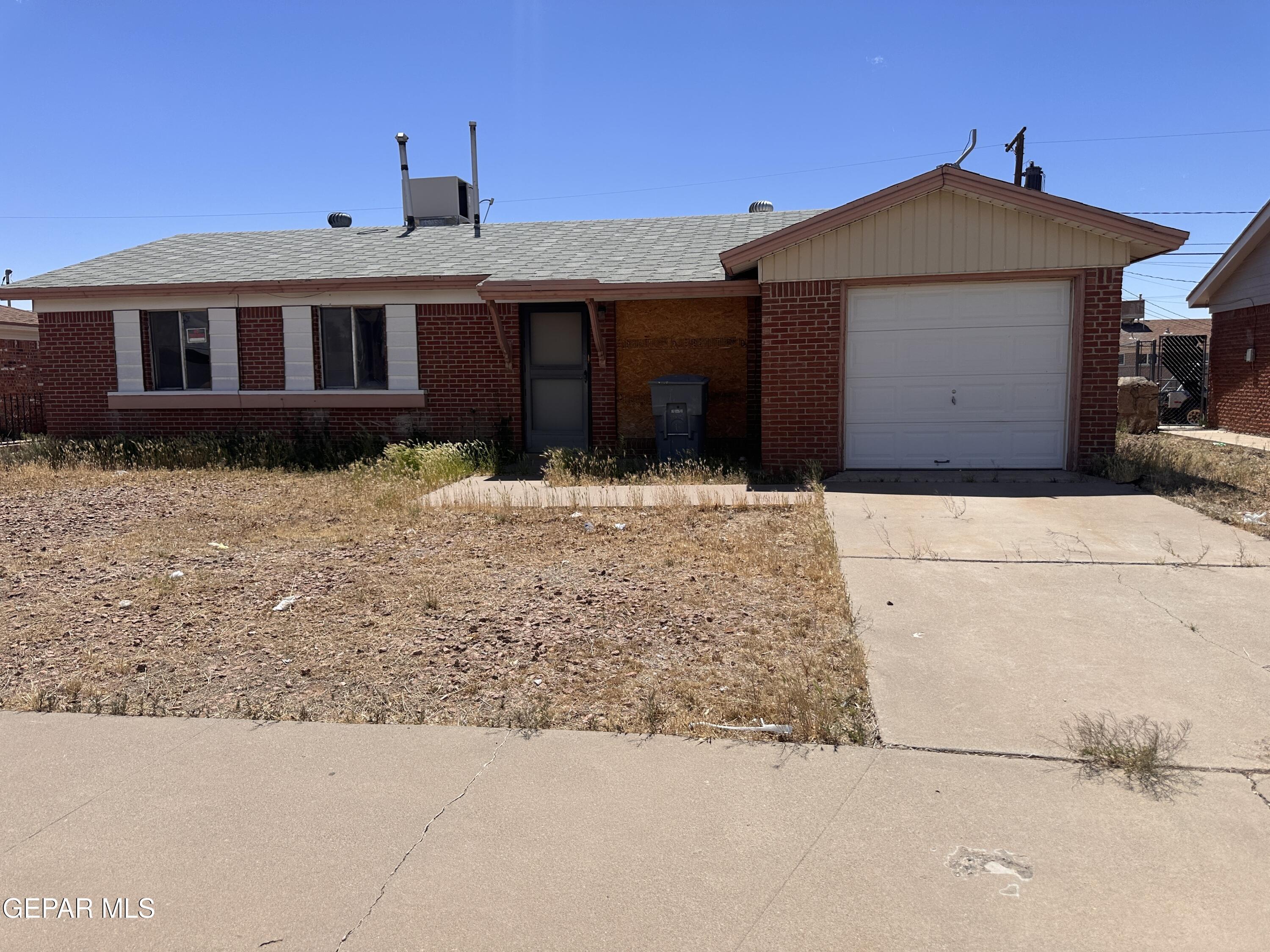 Property Photo: 5128 Debeers Drive TX 79924