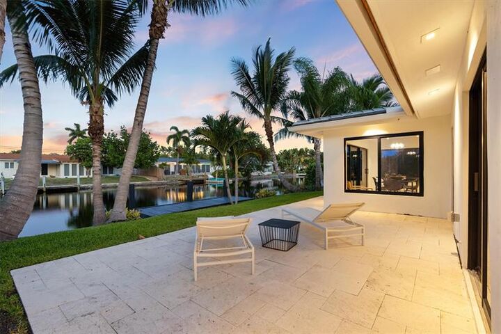 2500 NE 17th Ter  Wilton Manors FL 33305 photo