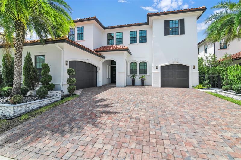 Property Photo: 12535 S Parkland Bay Trl FL 33076