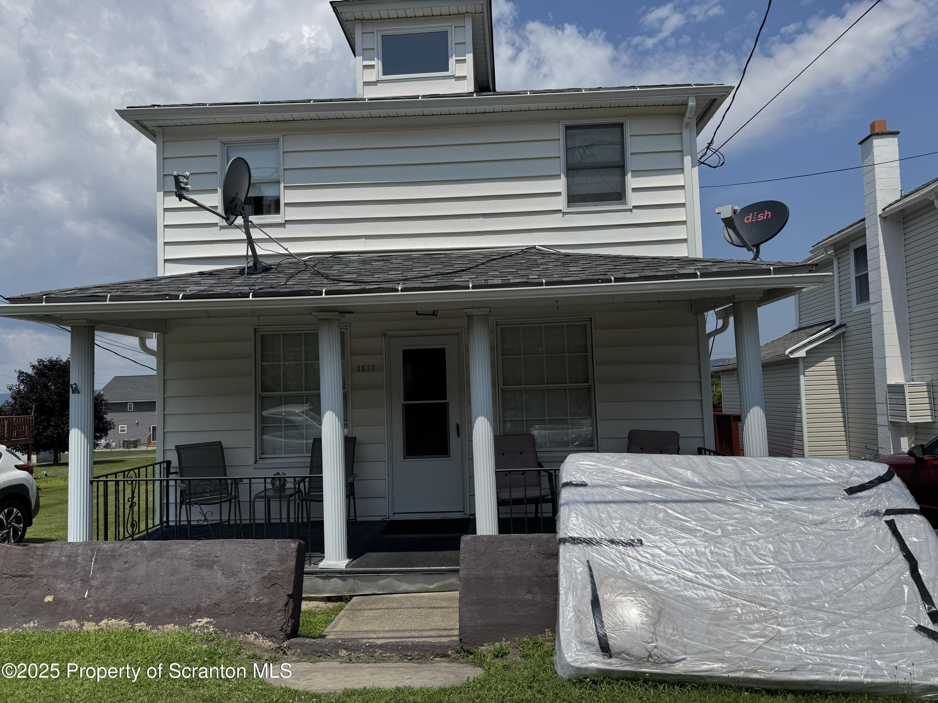 1517 Dawson Street  Avoca PA 18641 photo
