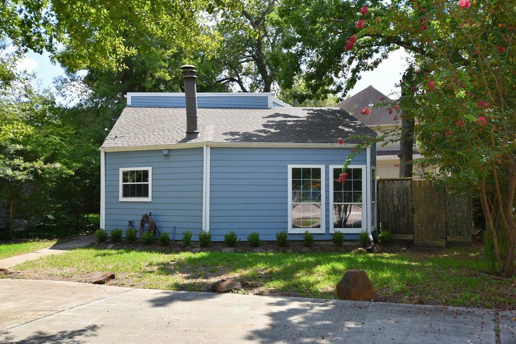 Property Photo:  4423 Wendell Street  TX 77401 