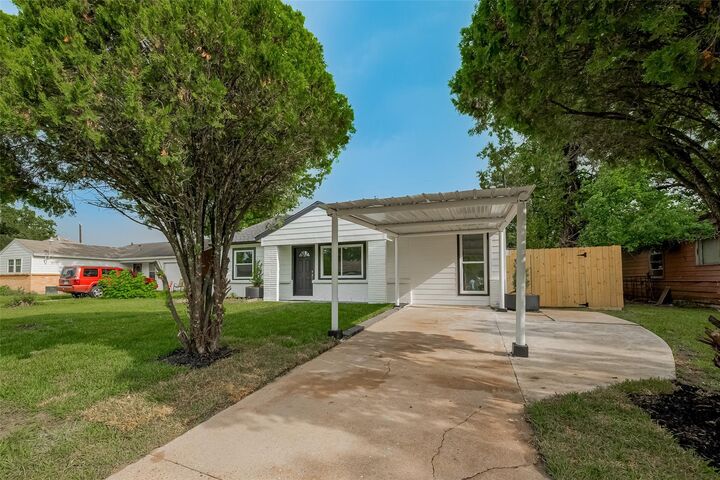 Property Photo:  6126 Micollet Street  TX 77016 
