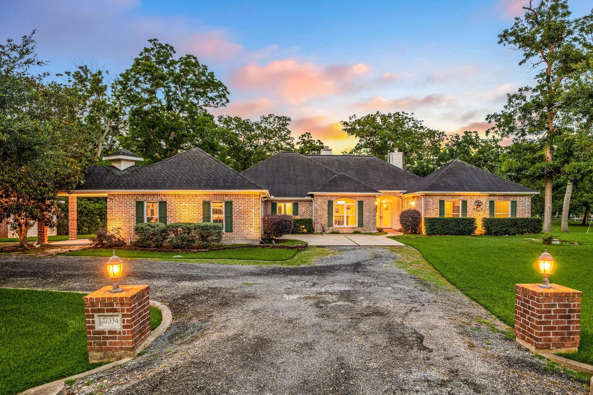 27334 S Karaugh Drive  Richmond TX 77406 photo