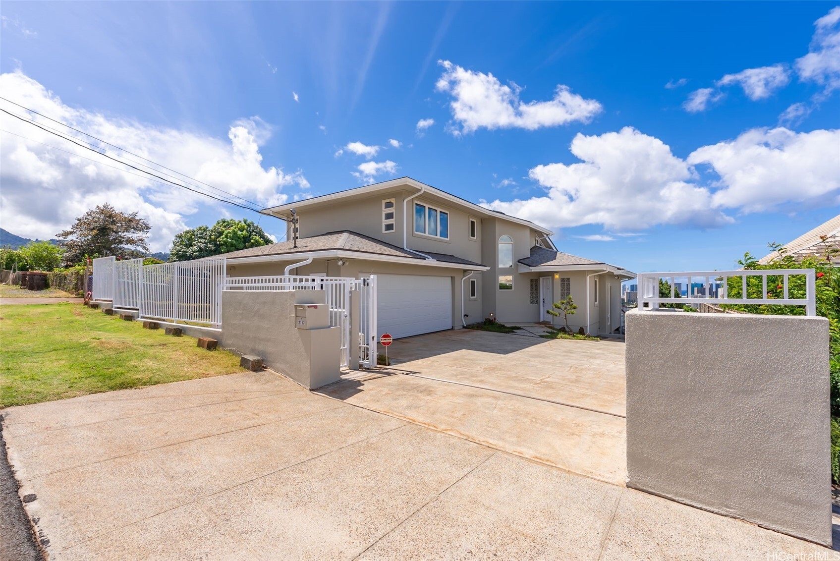 2117 Aulii Street  Honolulu HI 96817 photo