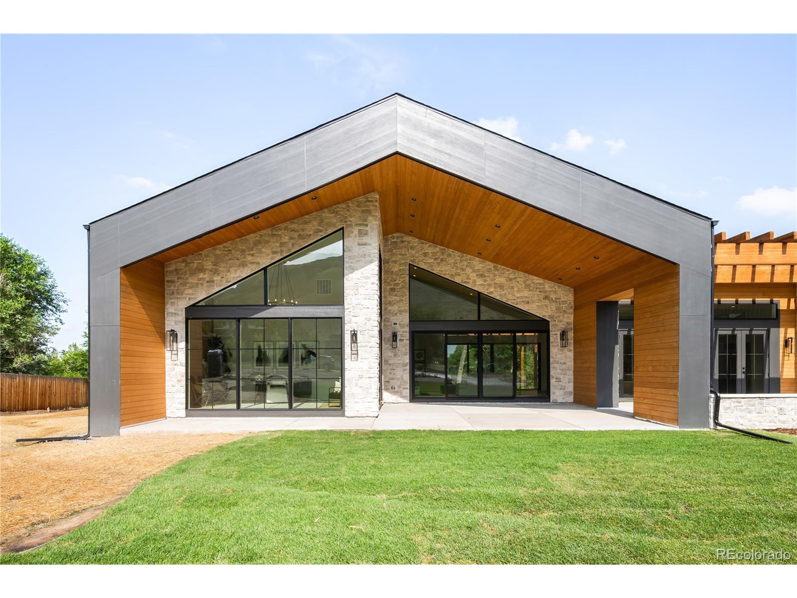 Property Photo: 5070 Easley Rd CO 80403