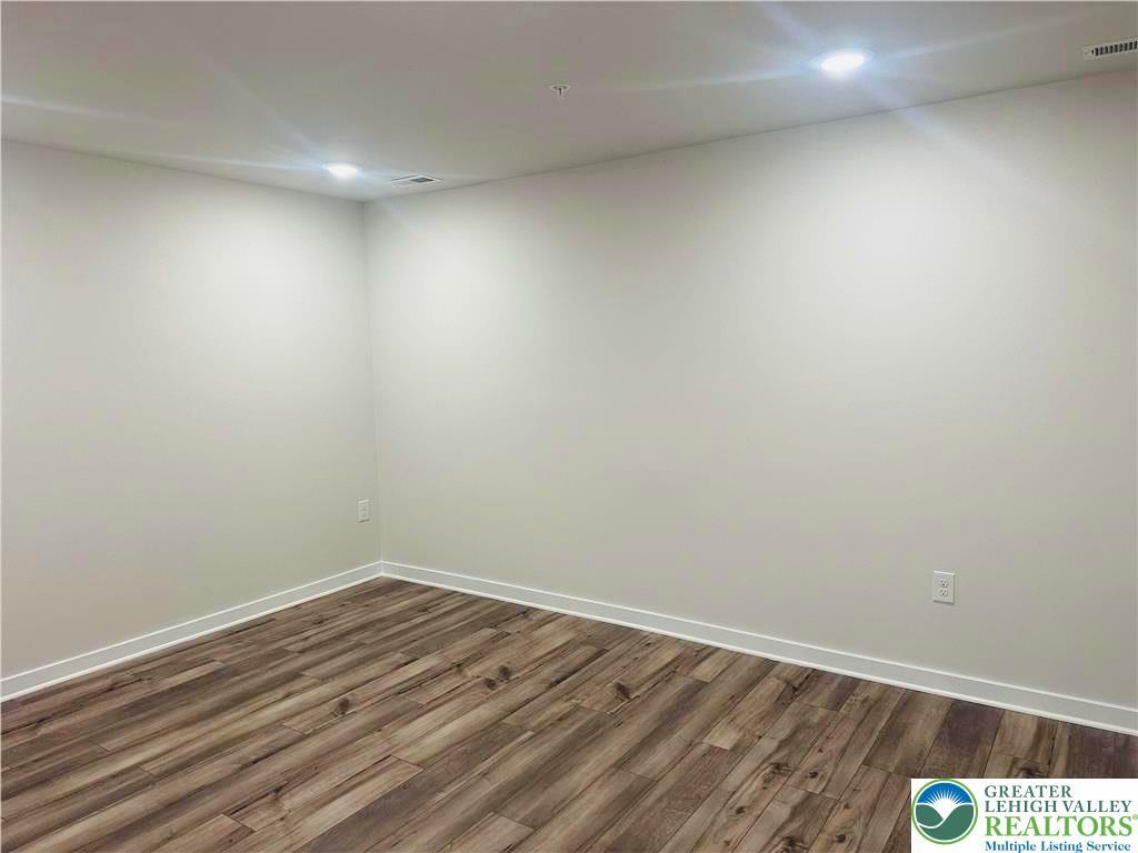 Property Photo: 7646 Clayton Avenue PA 18036