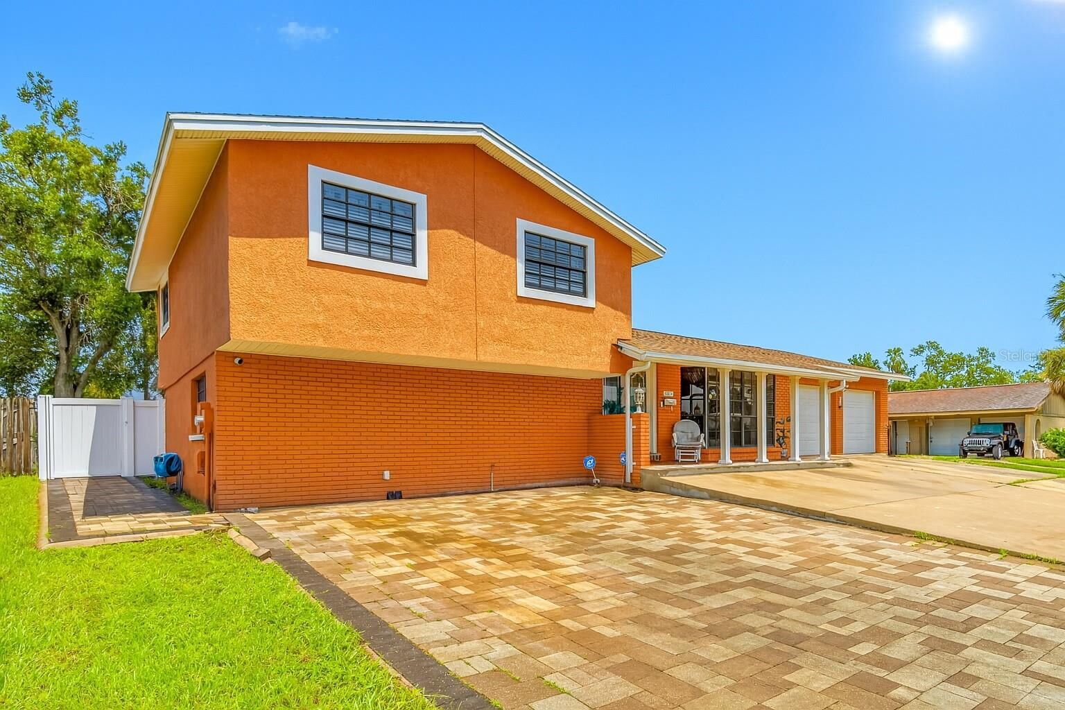 Property Photo:  8309 W Elm Street  FL 33615 