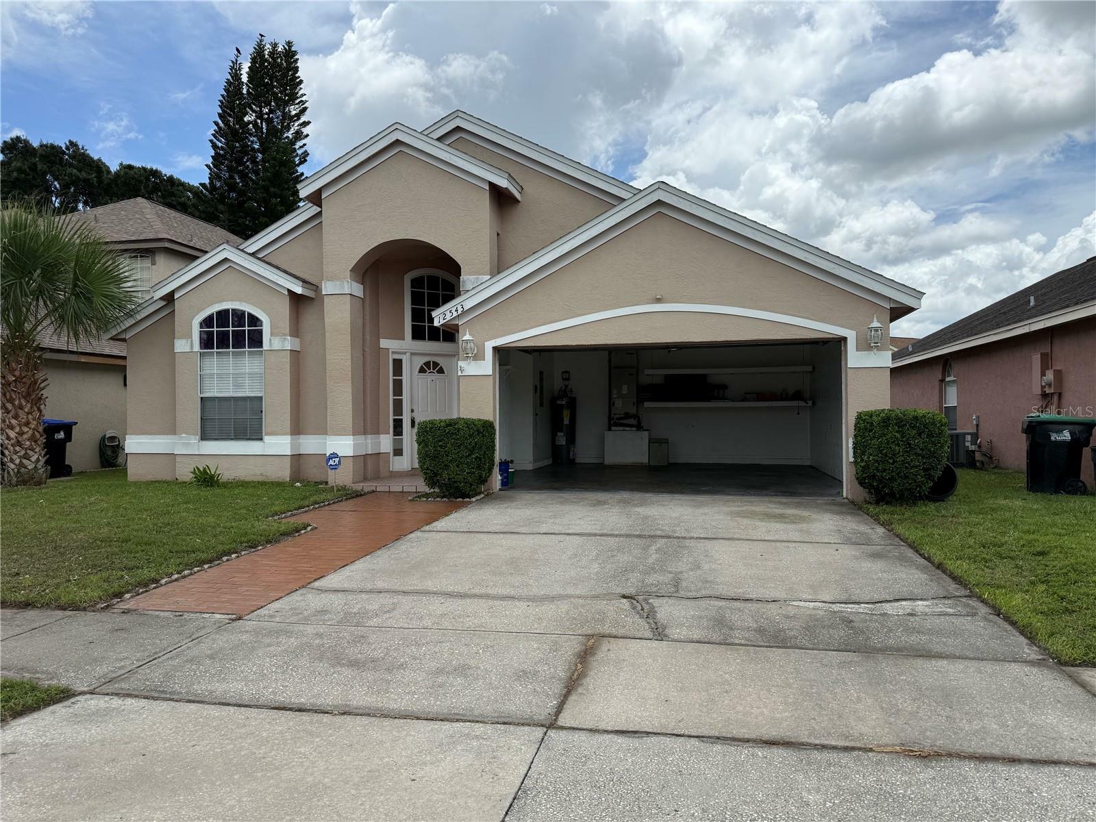 Property Photo: 12543 Newfield Drive FL 32837