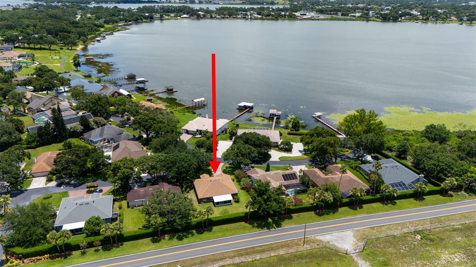 Property Photo: 205 Loma Drive FL 33881