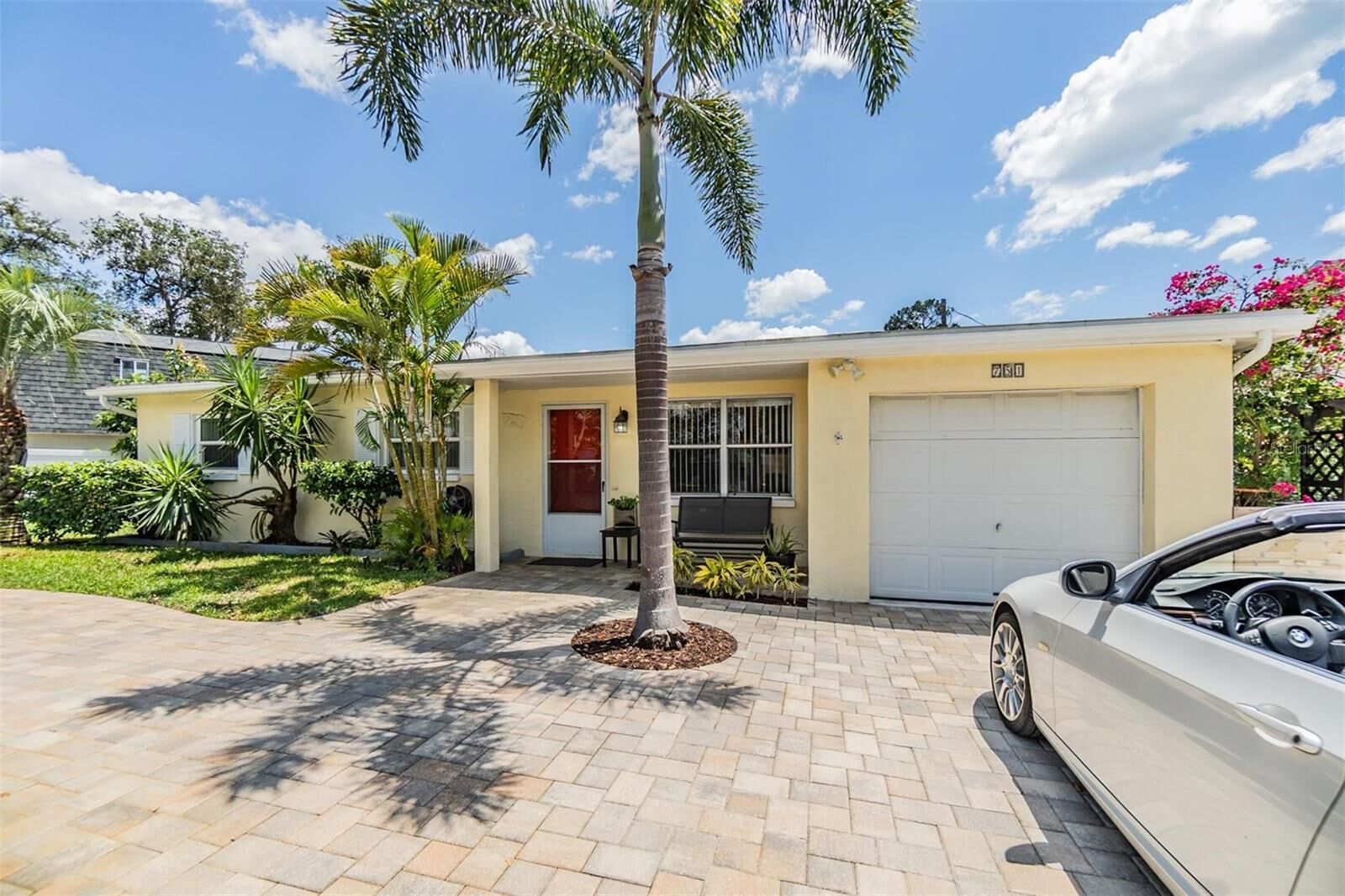 Property Photo:  751 Bayshore Drive  FL 34689 