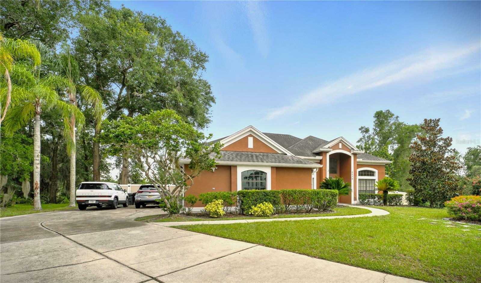 Property Photo: 6839 Hidden Glade Place FL 32771