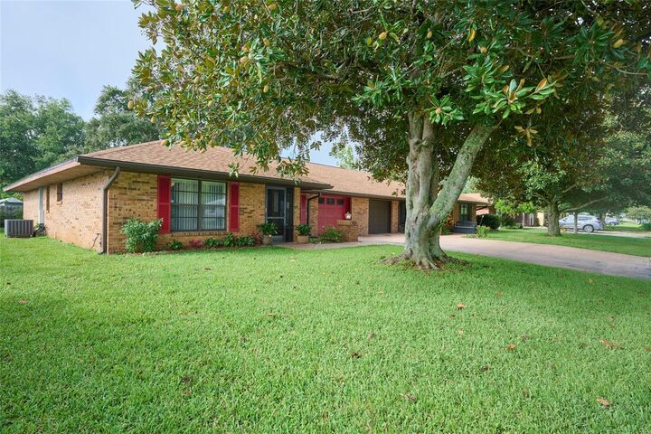4719 Mercado Drive  Sebring FL 33872 photo