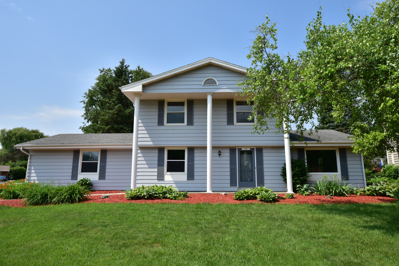 1755 Linden St  Grafton WI 53024 photo