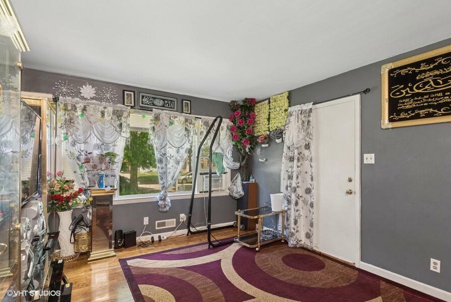 Property Photo: 3617 S 22nd St Upper WI 53221