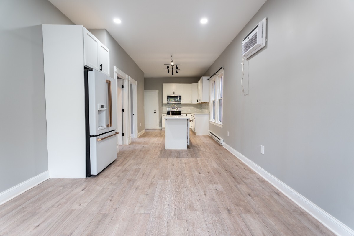 Property Photo: 2053 N Bingham Street 1 IL 60647