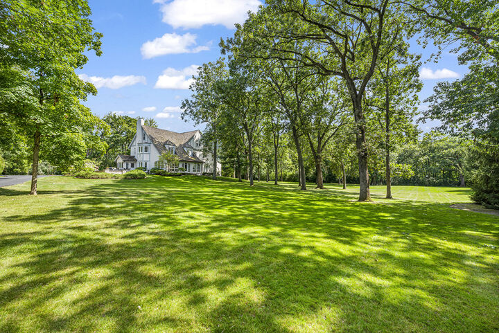 1755 Sunset Lane  Bannockburn IL 60015 photo