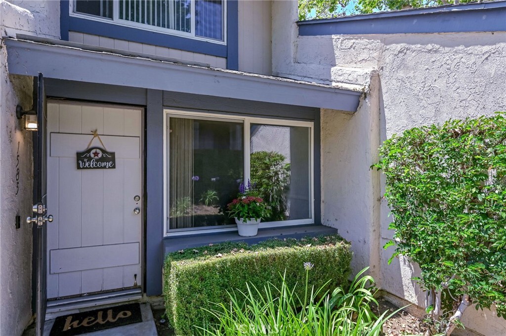 Property Photo: 1585 Honeywood Court CA 92821