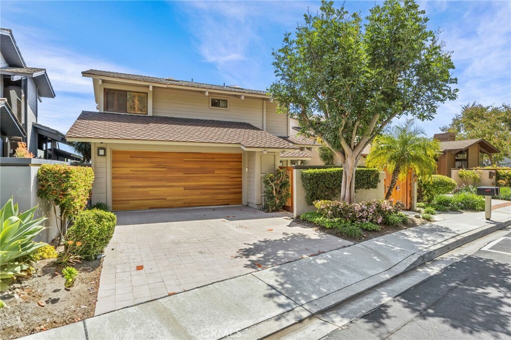 Property Photo:  4 Woodhaven  CA 92677 