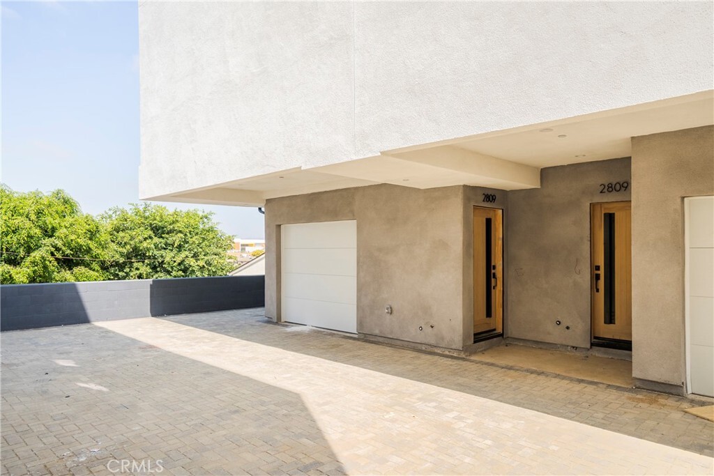 Property Photo:  2809 3/4 6th  CA 90023 