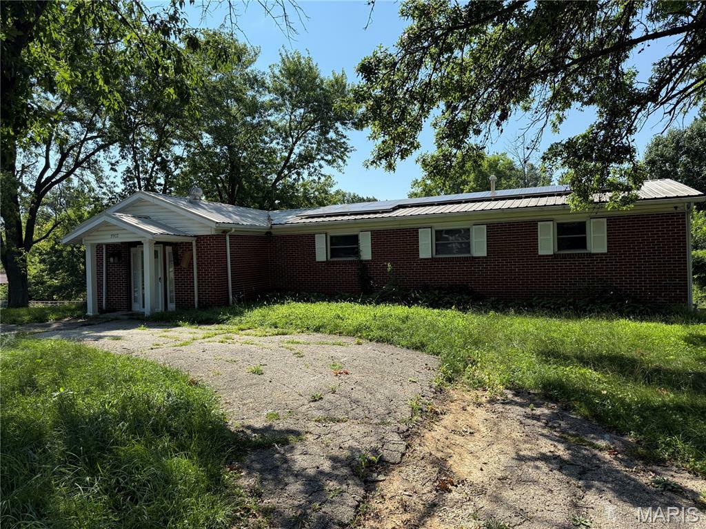 Property Photo: 3902 Lexington Drive MO 63304