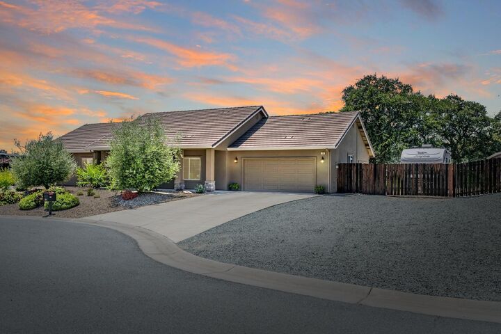 Property Photo:  152 Robin Wood Place  CA 95252 